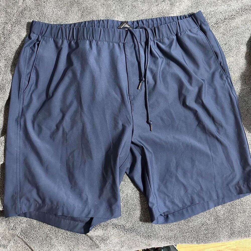 Greg-norman-collection Men's Navy and Blue Shorts
